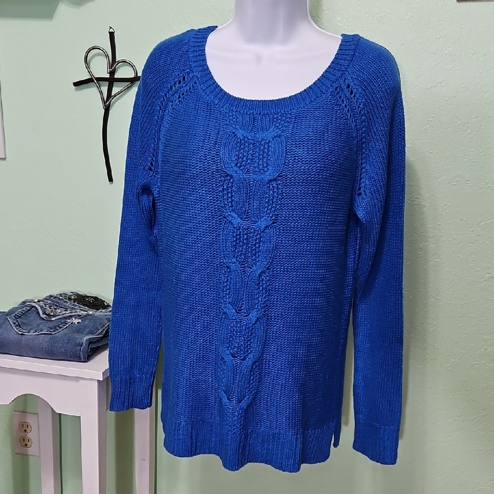 APT. 9 sweater